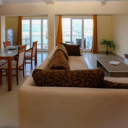 Mountain Bay Views Apartments Нивице Экстерьер фото