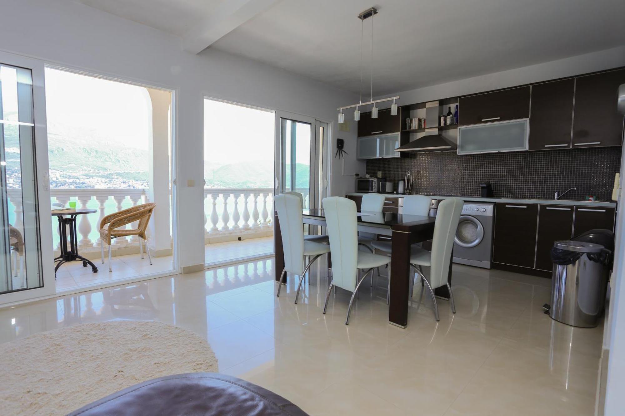 Mountain Bay Views Apartments Нивице Экстерьер фото