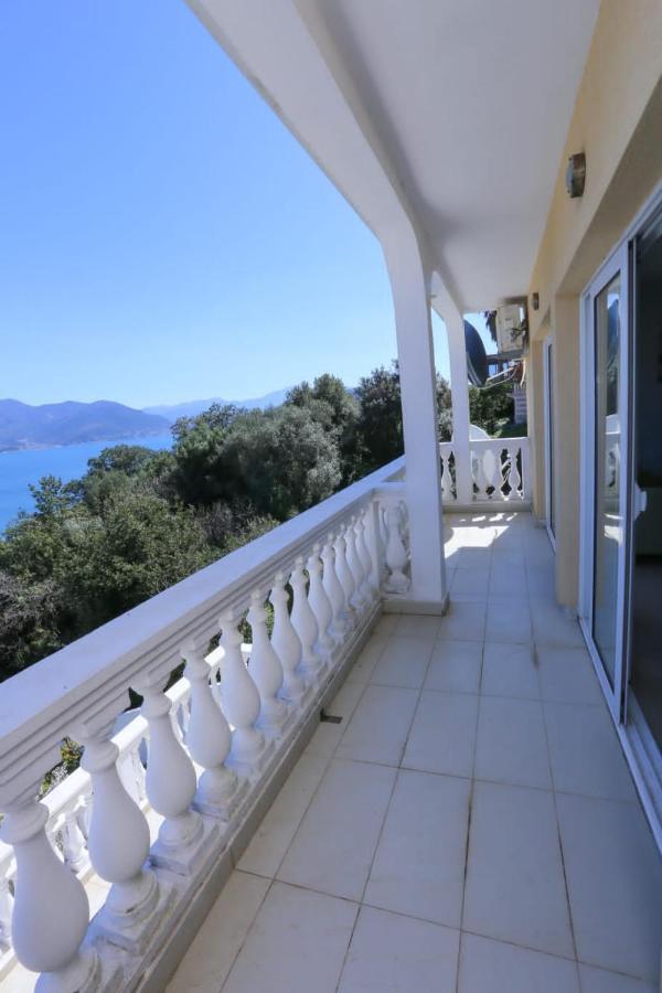 Mountain Bay Views Apartments Нивице Экстерьер фото