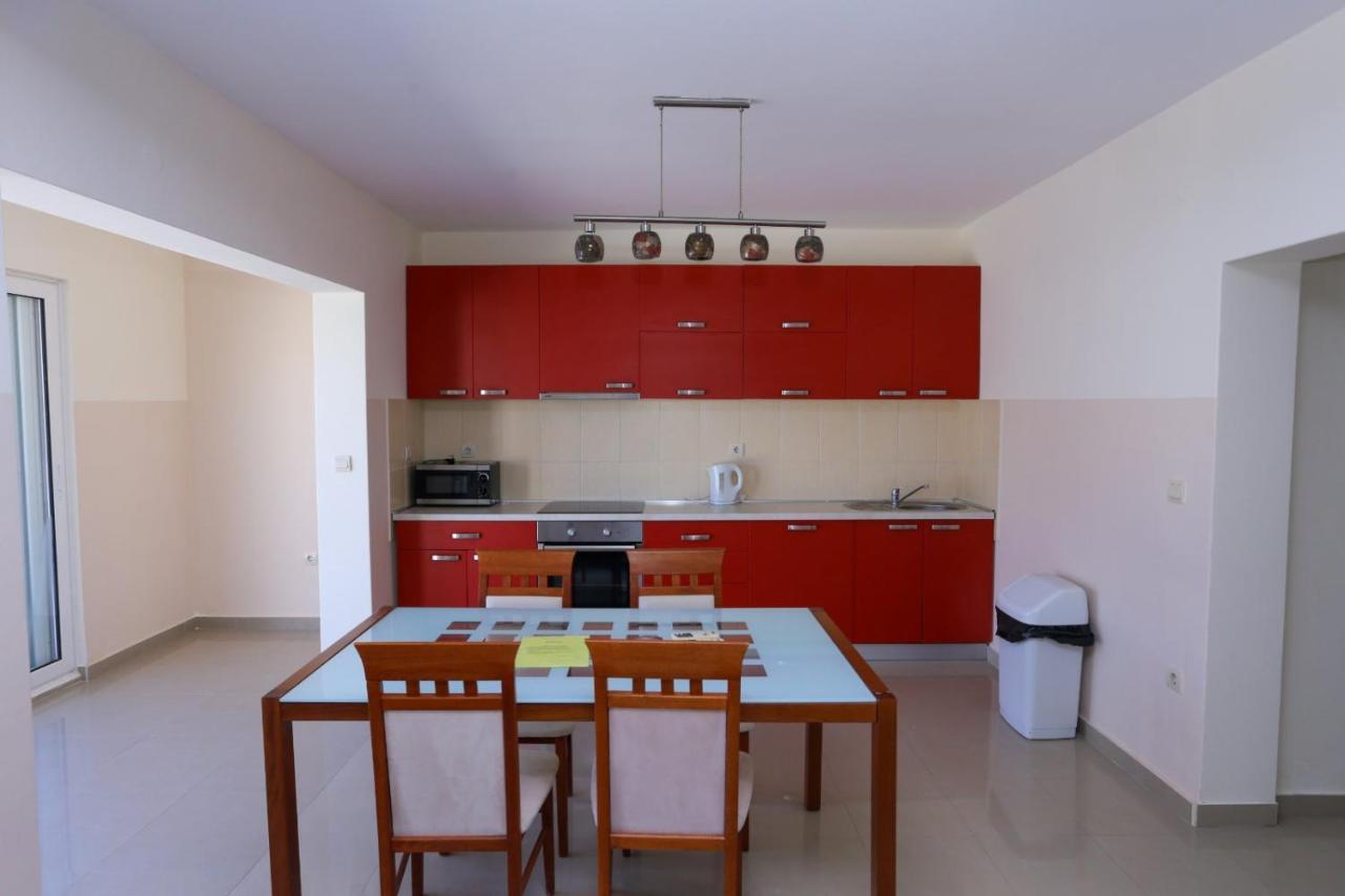 Mountain Bay Views Apartments Нивице Экстерьер фото
